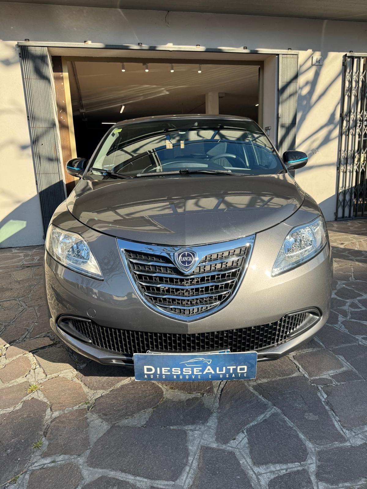 Lancia Ypsilon 1.2 69 CV 5 porte Elefantino
