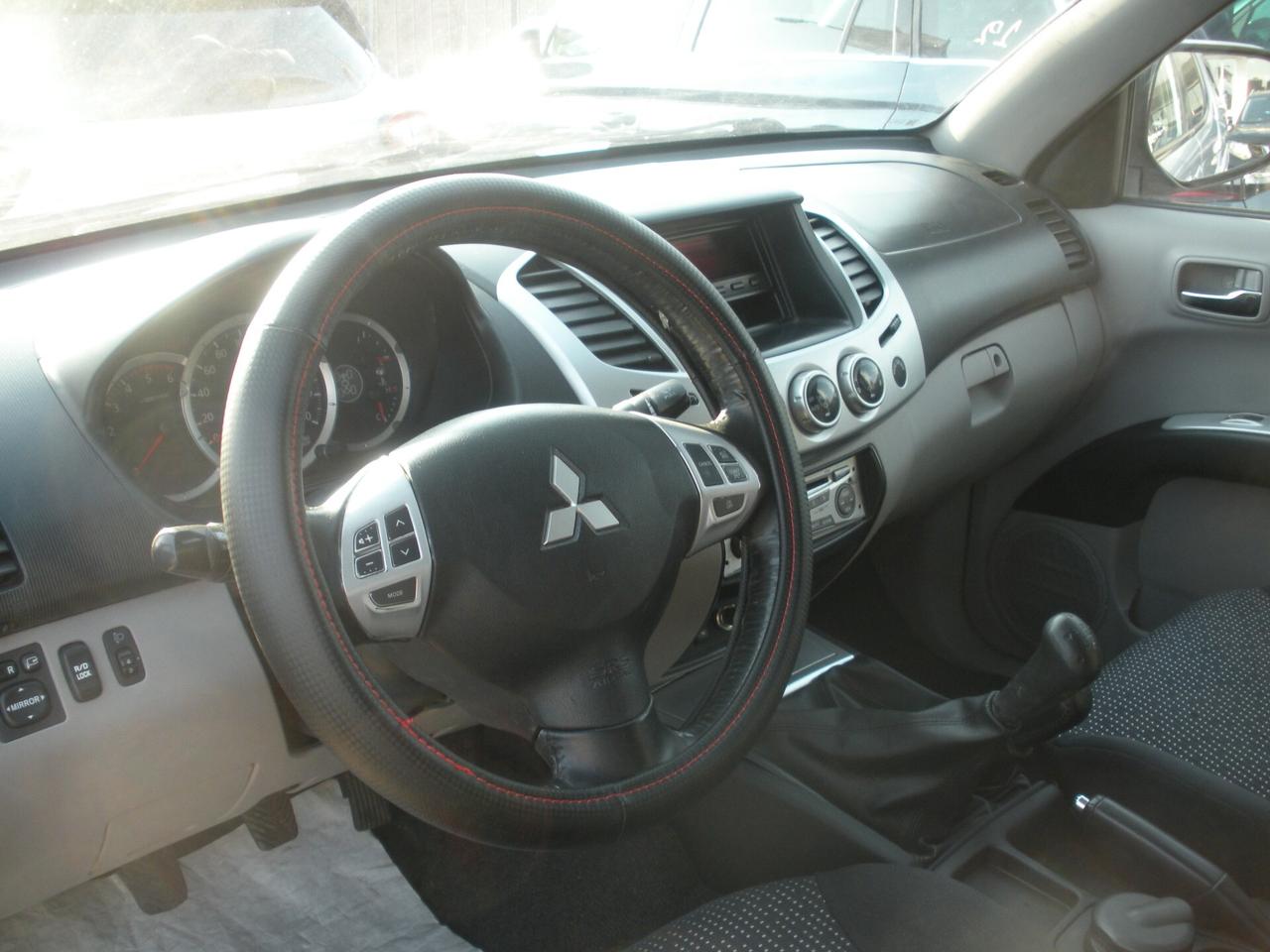 Mitsubishi L200 2.5 DI-D 178 CV Double Cab Intense Plus