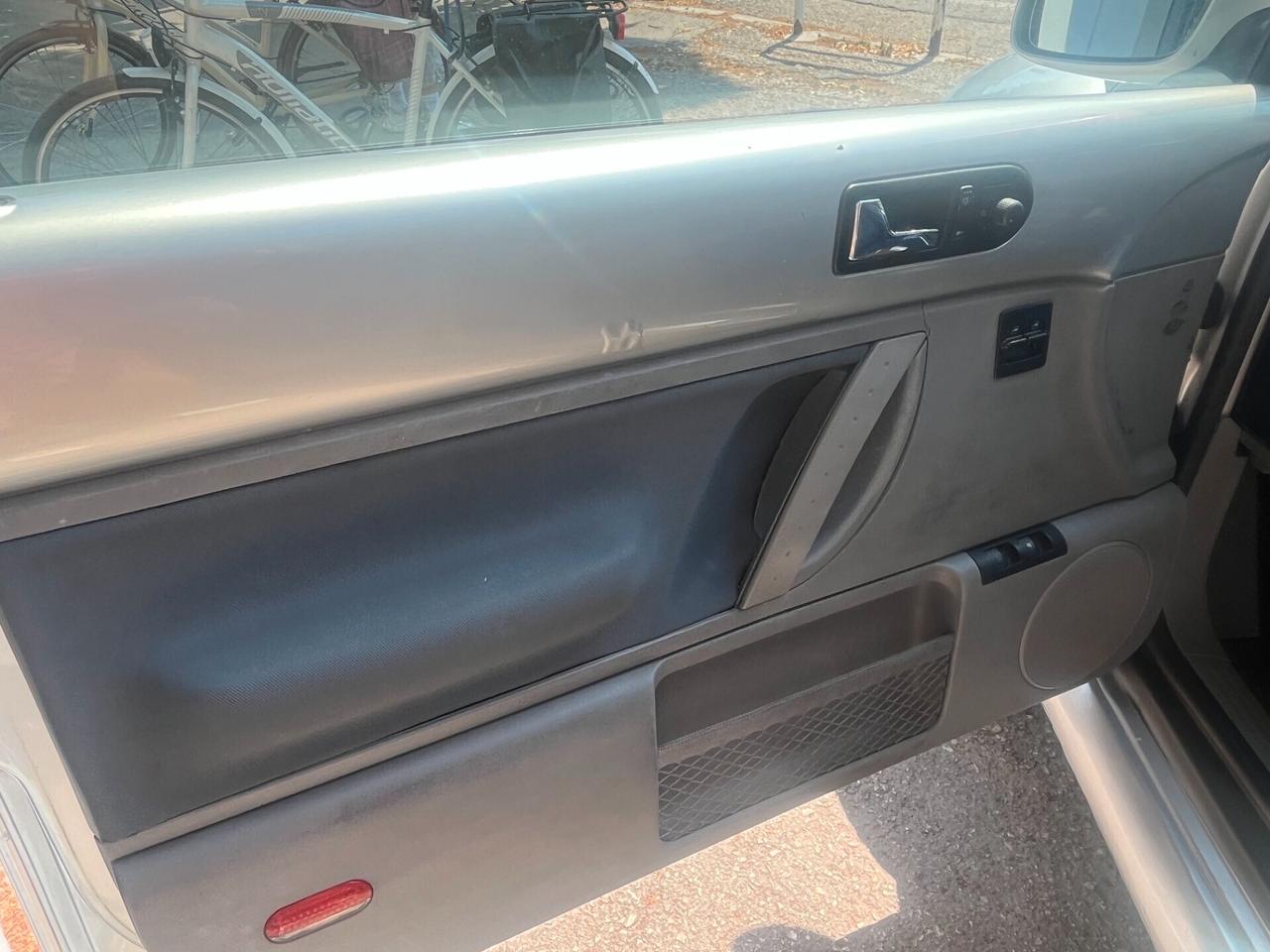 VOLKSWAGEN NEW BEETLE 1.9 TDI EN VOGUE OK NEOPATENTATI GARANZIA 12 MESI CON DICHIARAZIONE DI CONFORMITA' LEGALE