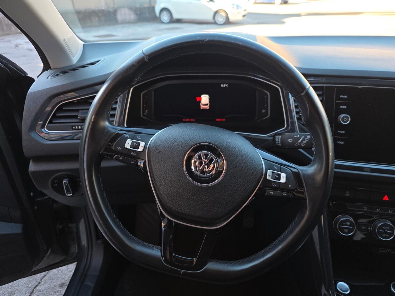 Volkswagen T-Roc 1.6 TDI ADVANCED OFFERTA PROMO