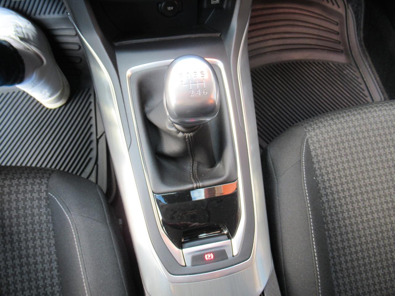 Peugeot 308 BlueHDi 130 S&S Business