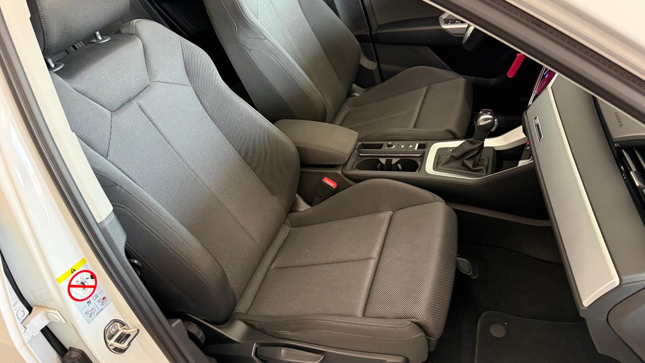 AUDI Q3 SPORTBACK S LINE TETTO IDENTITY BLACK