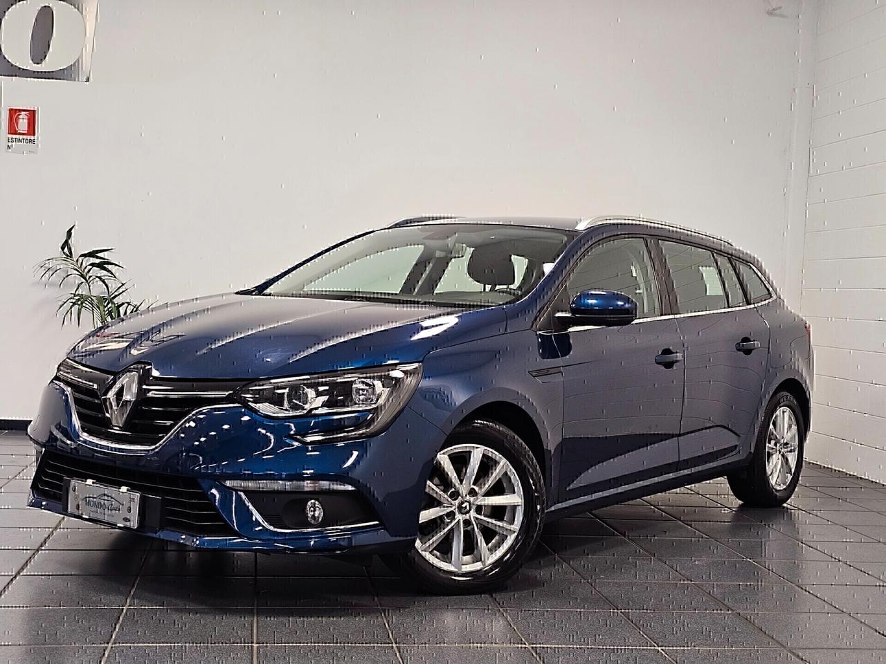 Renault Megane ST 1.5 Blue dCii 115cv EDC Bus. NEOPATENTATI