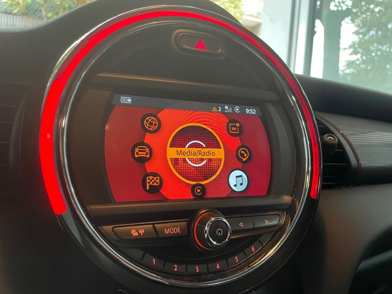 Mini Cooper 1.5 Twin turbo automatico 136cv 2019