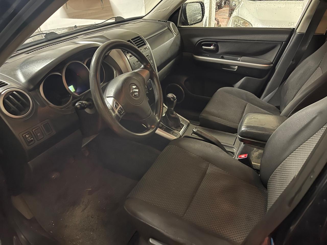 Suzuki Grand Vitara 2.0 16V 5 porte