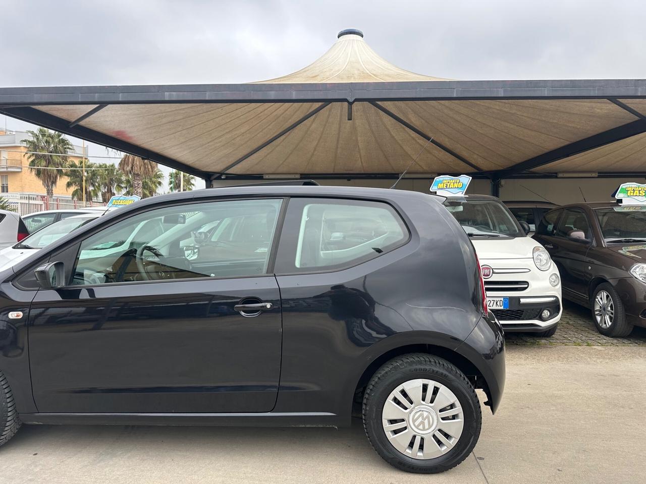 Volkswagen UP! 1.0 METANO 2013 - TETTO PANORAMICO