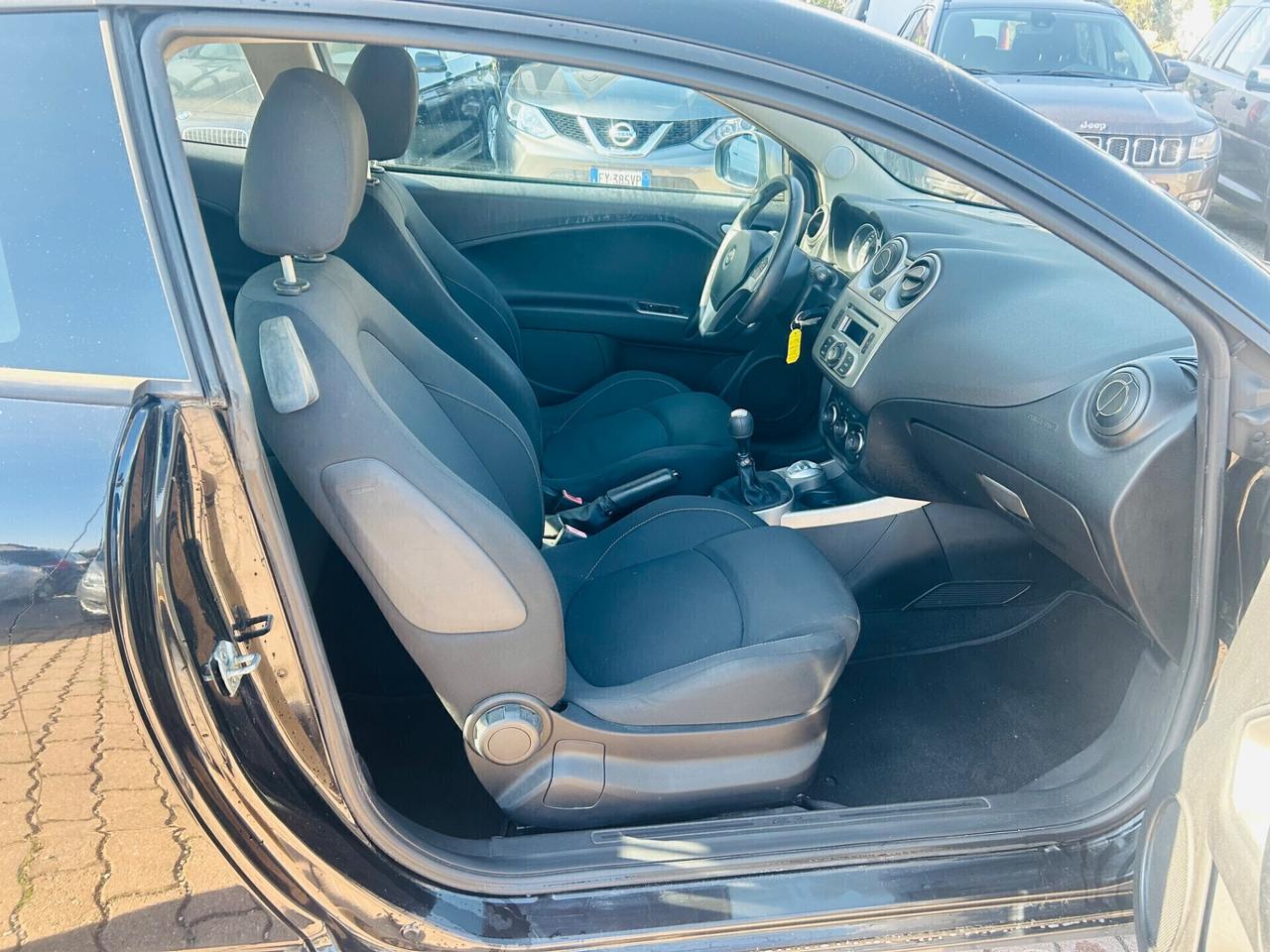 Alfa Romeo MiTo 1.3 JTDm-2 95 CV S&S Distinctive Sport Pack