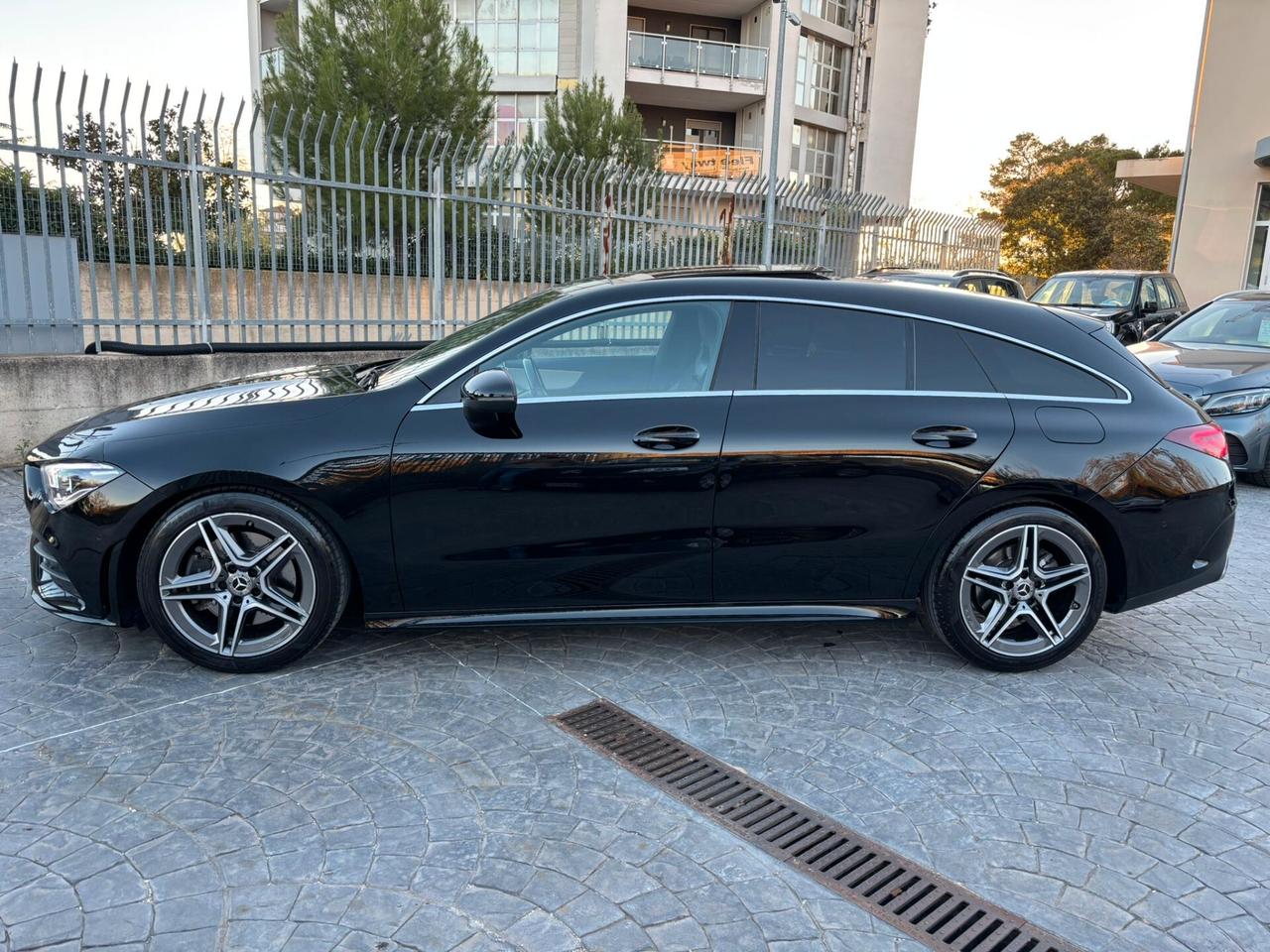 MERCEDES-BENZ CLA 200d 150cv S.B. PREMIUM-AMG LINE