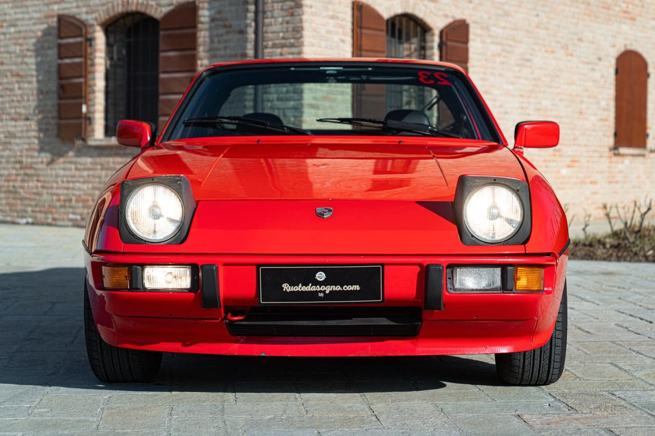 Porsche 924 - POR00240