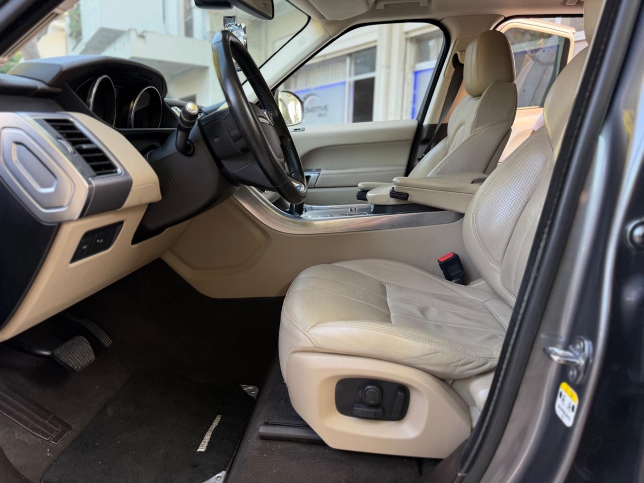 Land Rover Range Sport 3.0 TDV6 HSE