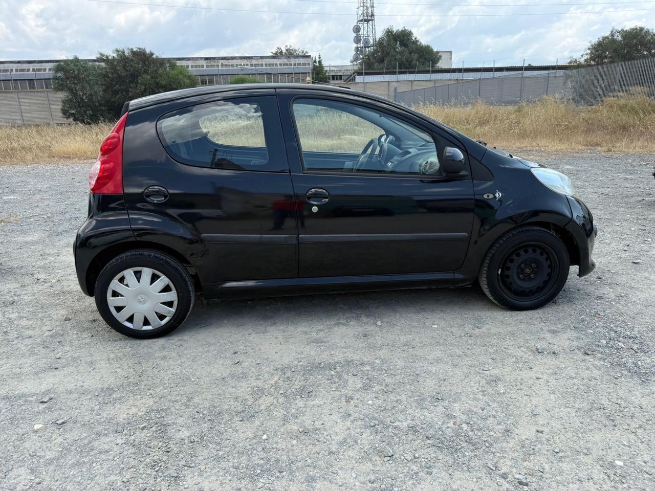 Peugeot 107 1.0 68CV 5p- Neopatentati- C1 Aygo