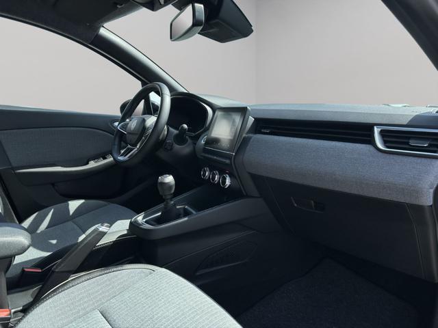 RENAULT Clio TCe 90 CV 5 porte Techno
