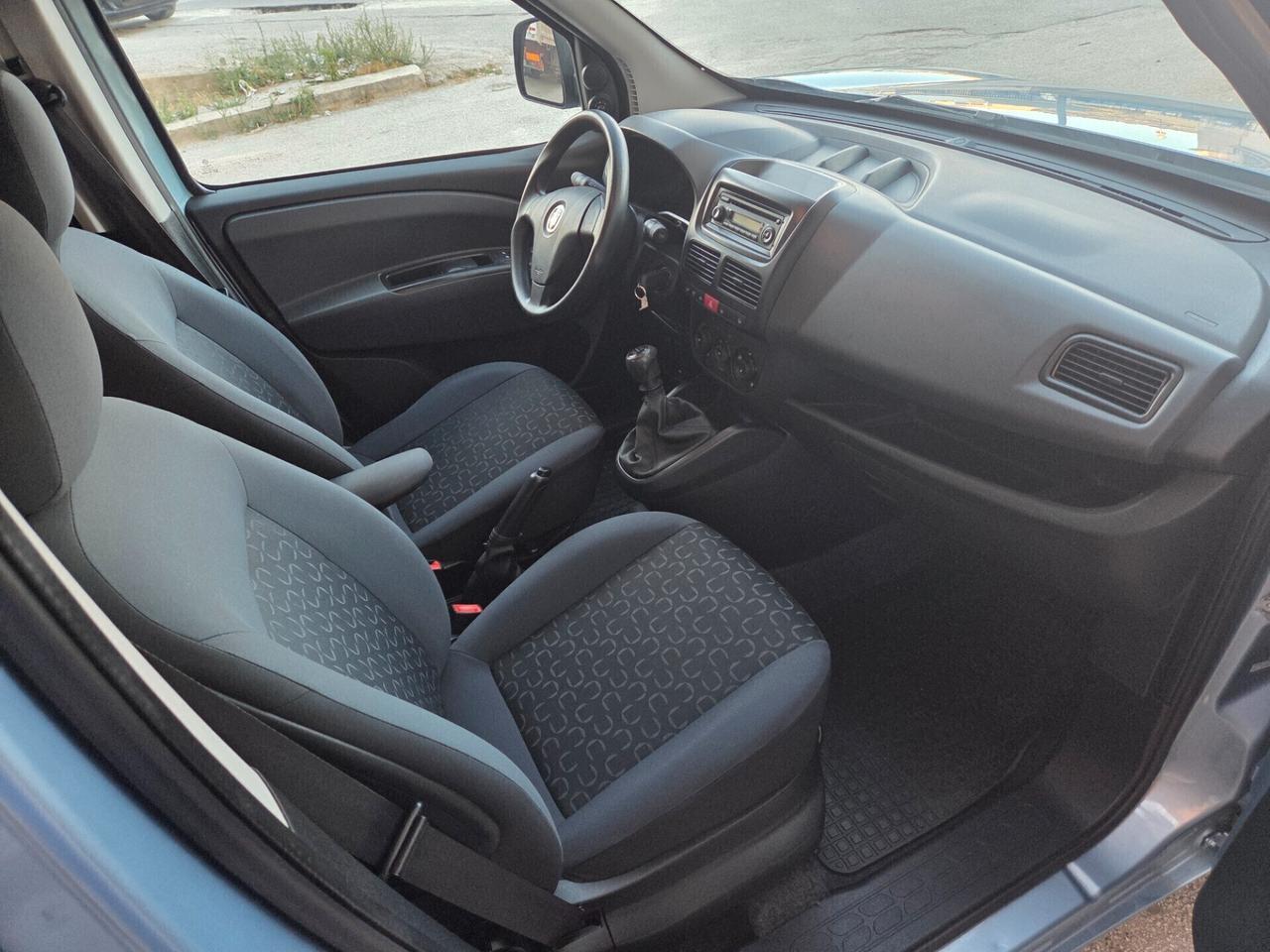 FIAT DOBLO 1.6 DIESEL 5 POSTI ANNO 2013 KM CERTIFICATI