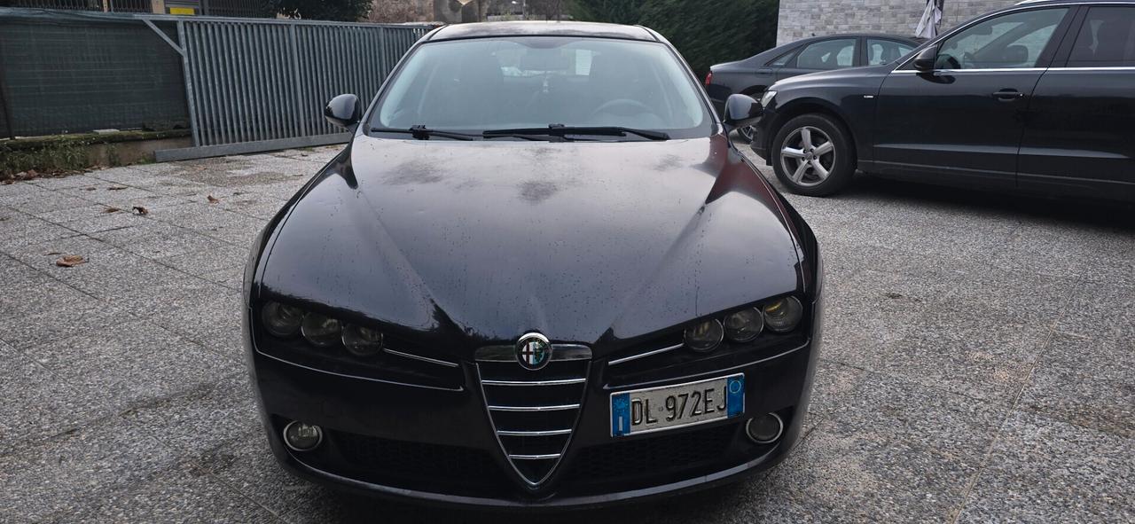 Alfa 159 tutta apena revisionata e batteria nuova