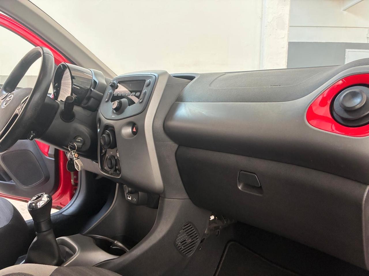 Toyota Aygo 1.0 VVT-i 72 CV 5 porte x-cool