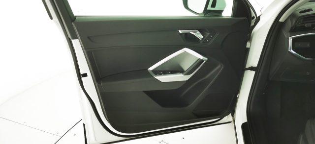 AUDI Q3 40 TFSI quattro S tronic