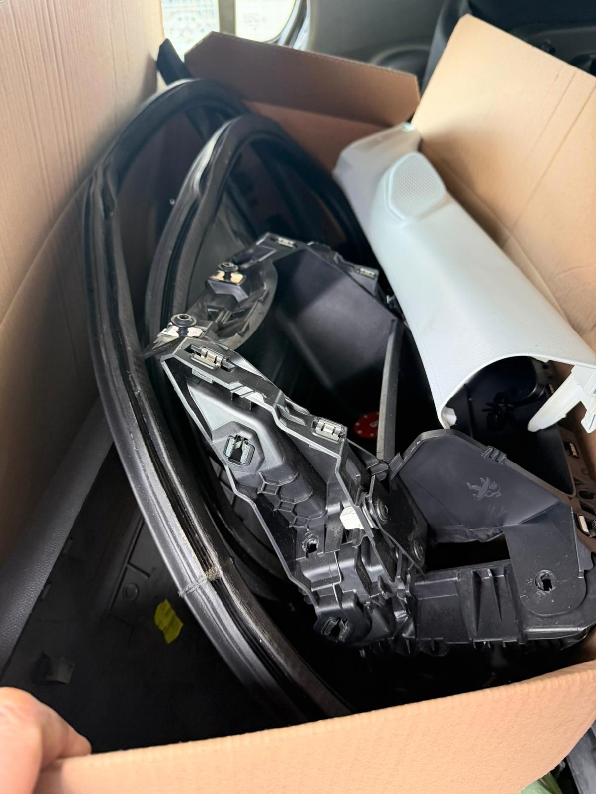 Peugeot 208 1,2 incidentato - 2023