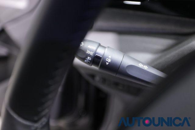 PEUGEOT 408 HYBRID 136 E-DCS6 ALLURE FULL LED
