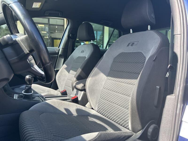 Volkswagen Golf 1.5 TSI ACT 5p. Sport BlueMotion Technology R-line interno ed esterno
