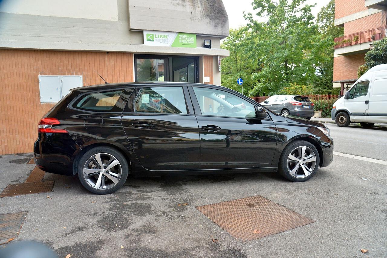 Peugeot 308 PureTech Turbo 130 S&S SW Allure
