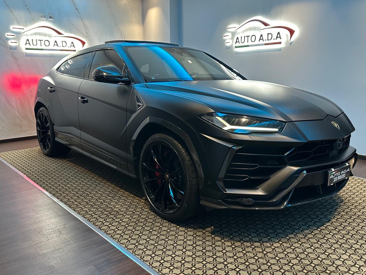 Lamborghini Urus 4.0 Graphite Capsule