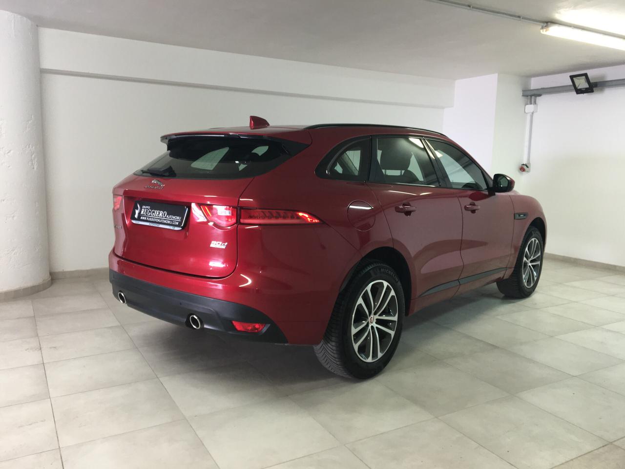 Jaguar F-Pace 3.0 D V6 300 CV AWD aut. R-Sport