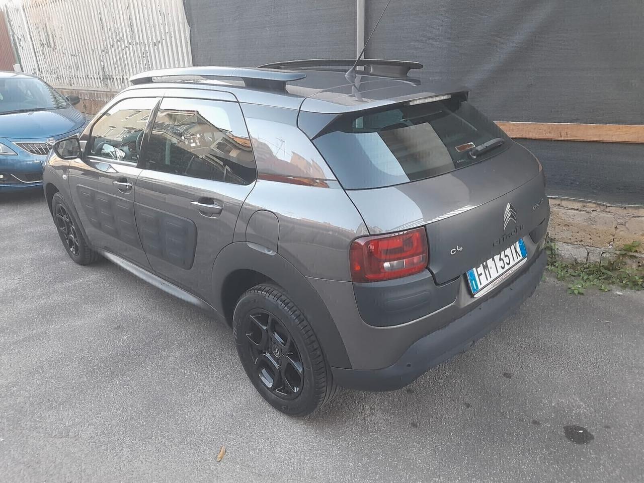 Citroen C4 Cactus PureTech 82 Shine