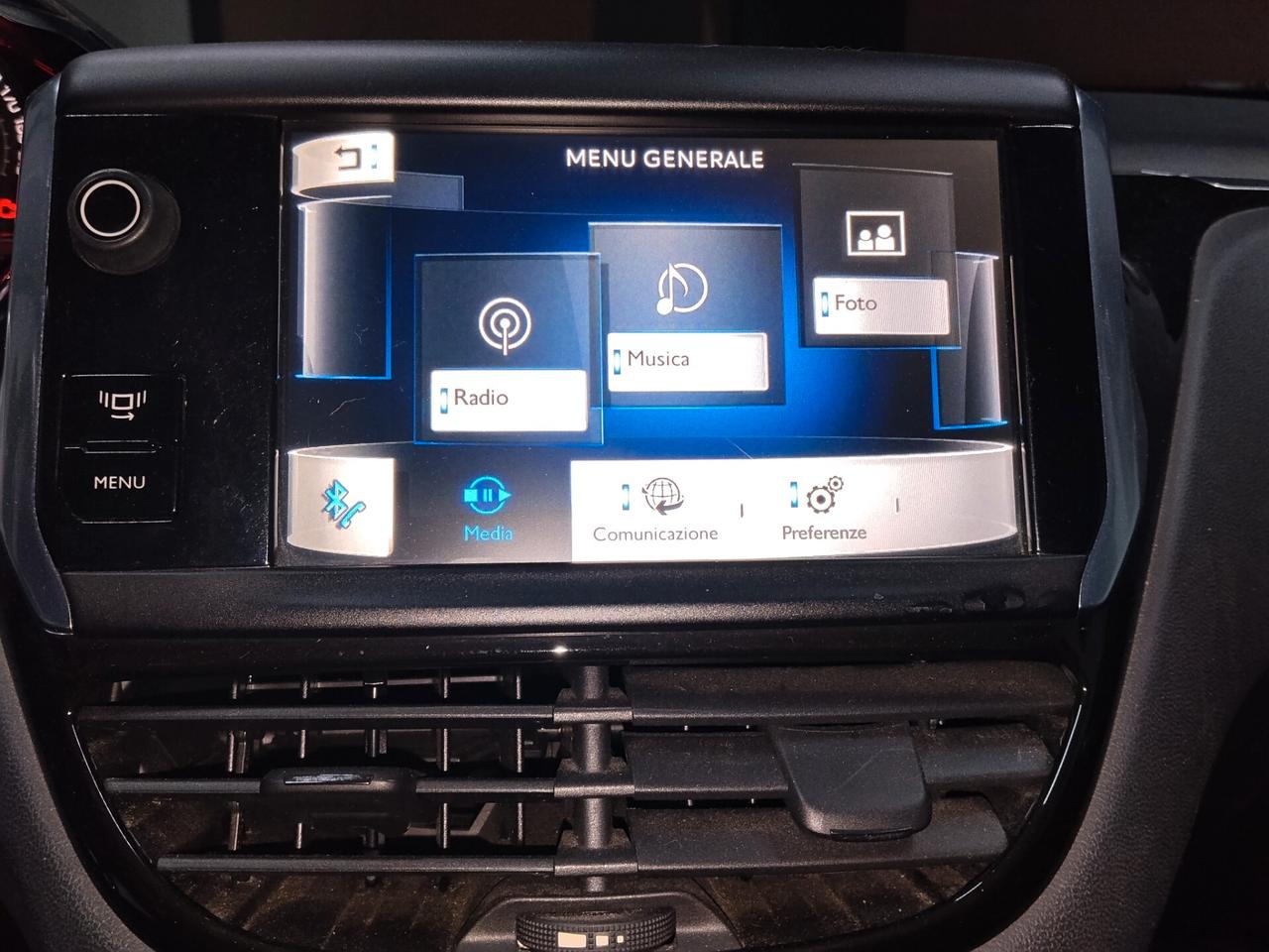 Peugeot 208 1.4 diesel 2014 CON GARANZIA