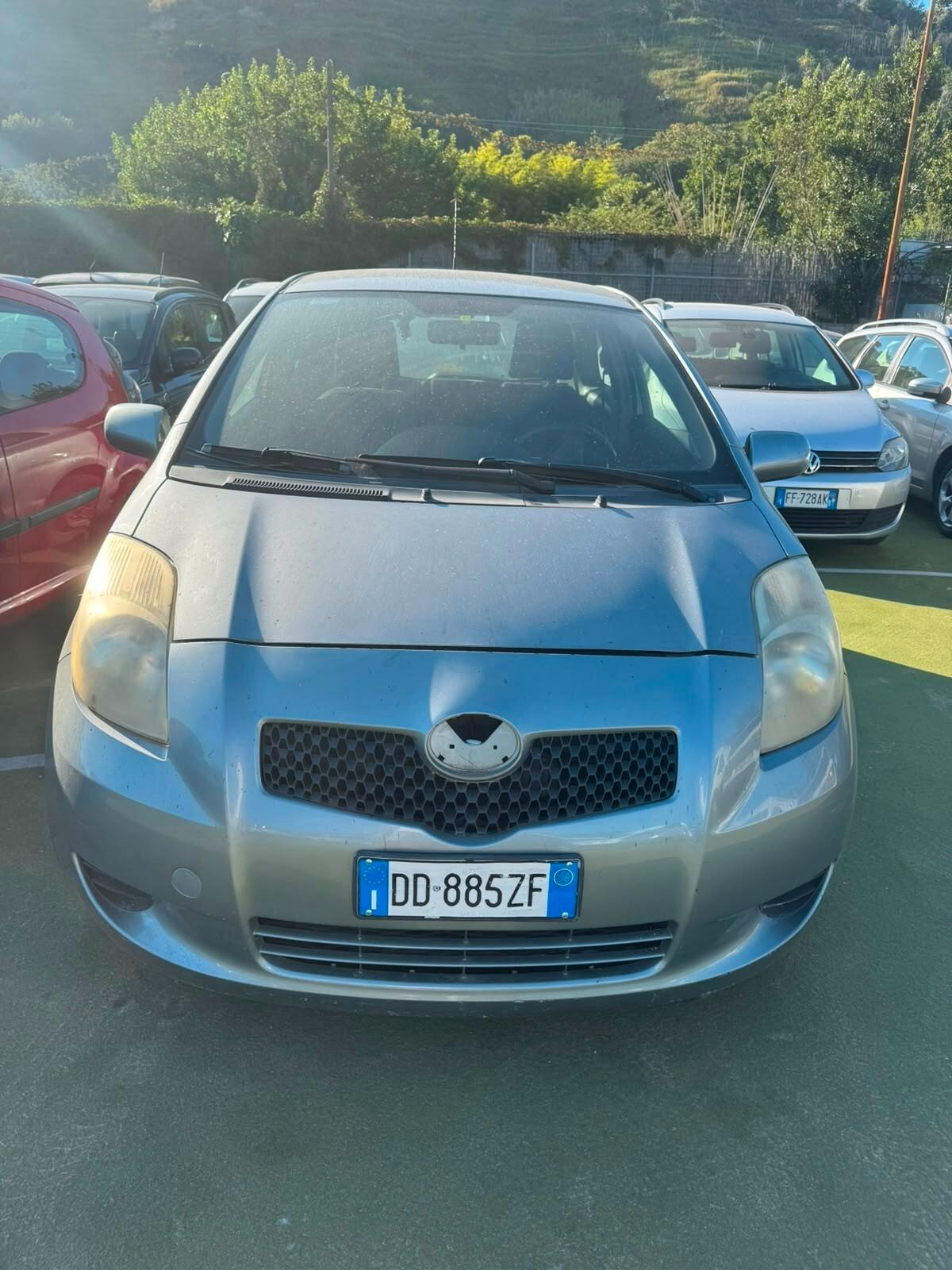 Toyota Yaris 1.0 3 porte
