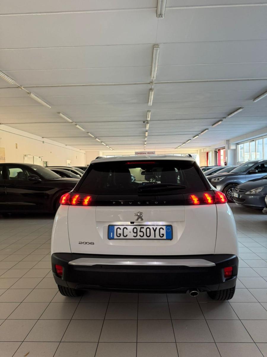 PEUGEOT - 2008 - BlueHDi 130 S&S EAT8 Allure Pack