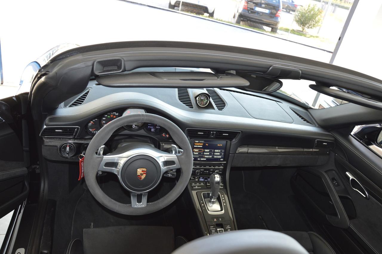 Porsche 911 3.8 Carrera GTS Cabriolet