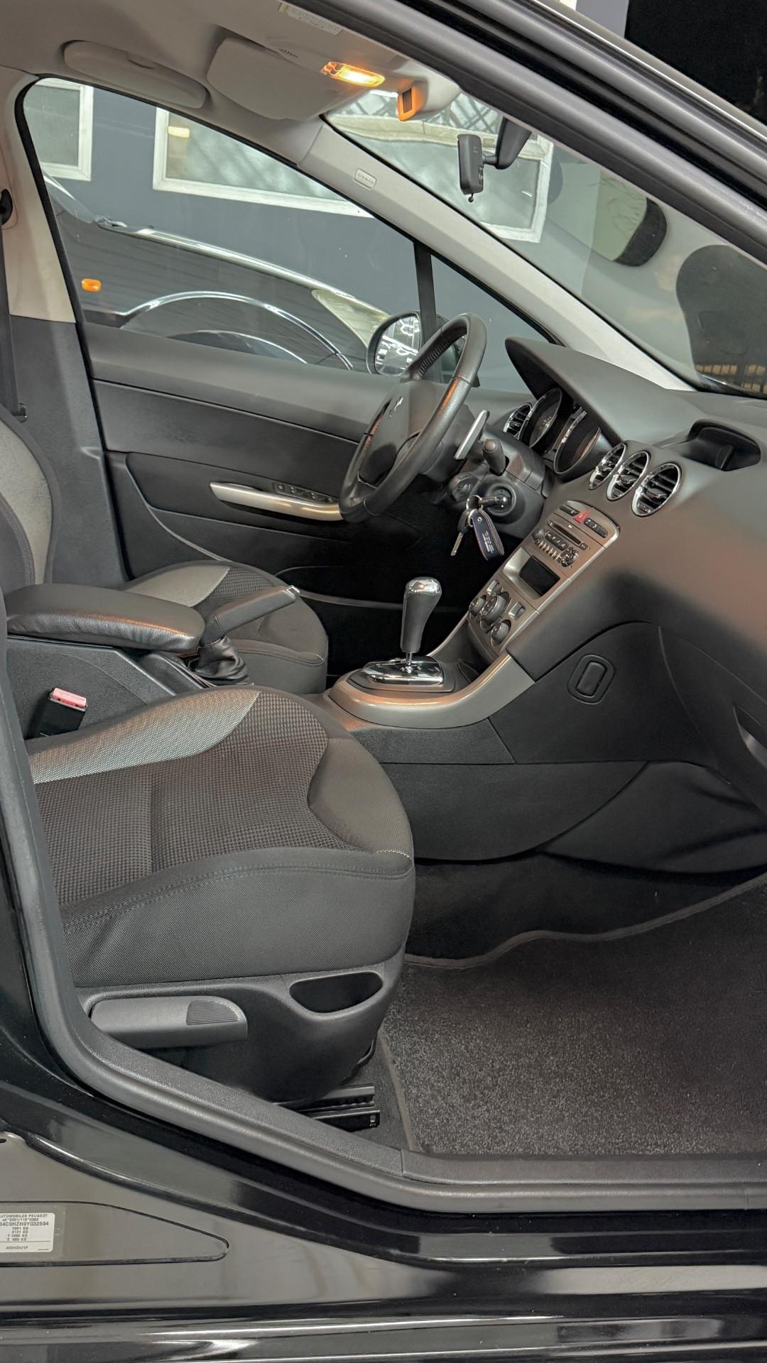 Peugeot 308 1.6 HDi 54.000KM AUTOMATICA