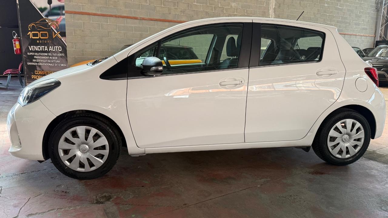 Toyota Yaris GPL LOUNGE