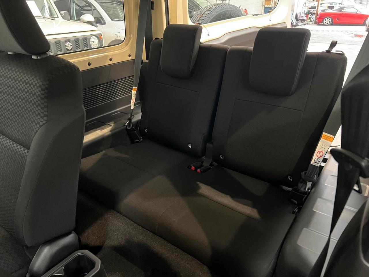 Suzuki Jimny 1.5 5MT 4 POSTI 4X4