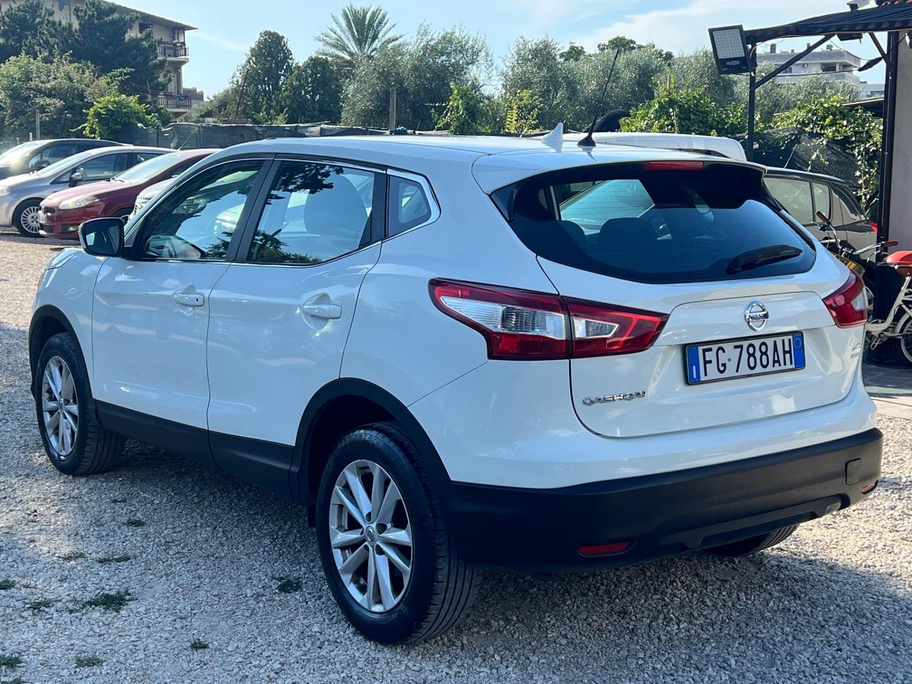 Nissan Qashqai 1.5 da 112,00 euro al mese