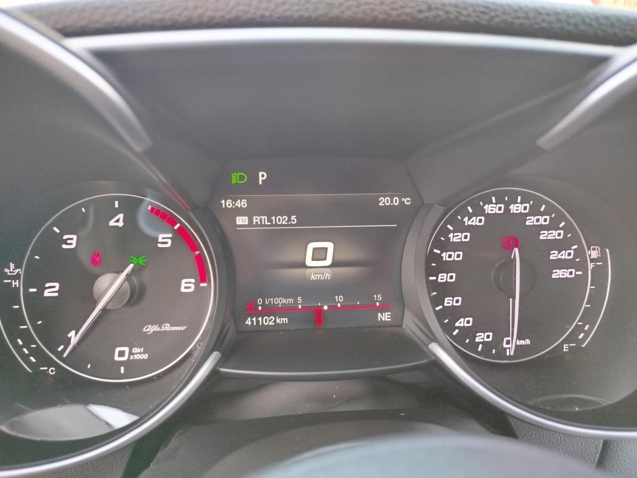 ALFA ROMEO GIULIA AT8 2.2 RESTYLING *PREZZO VERO* TAGLIANDO ALFA- KM CERTIFICATI