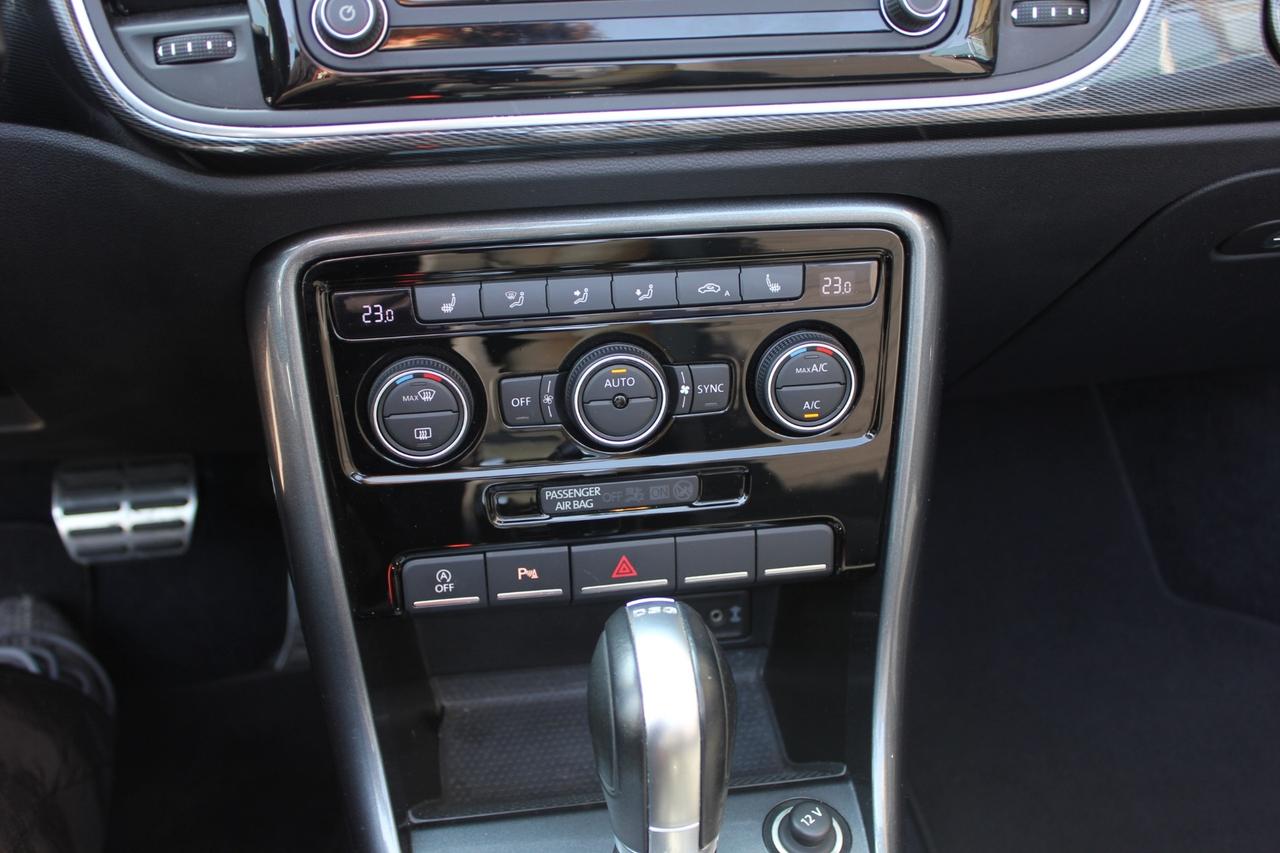 Volkswagen Maggiolino Cabrio 1.4 TSI R-LINE DSG FARI A LED - TAGLIANDI UFFICIALI!