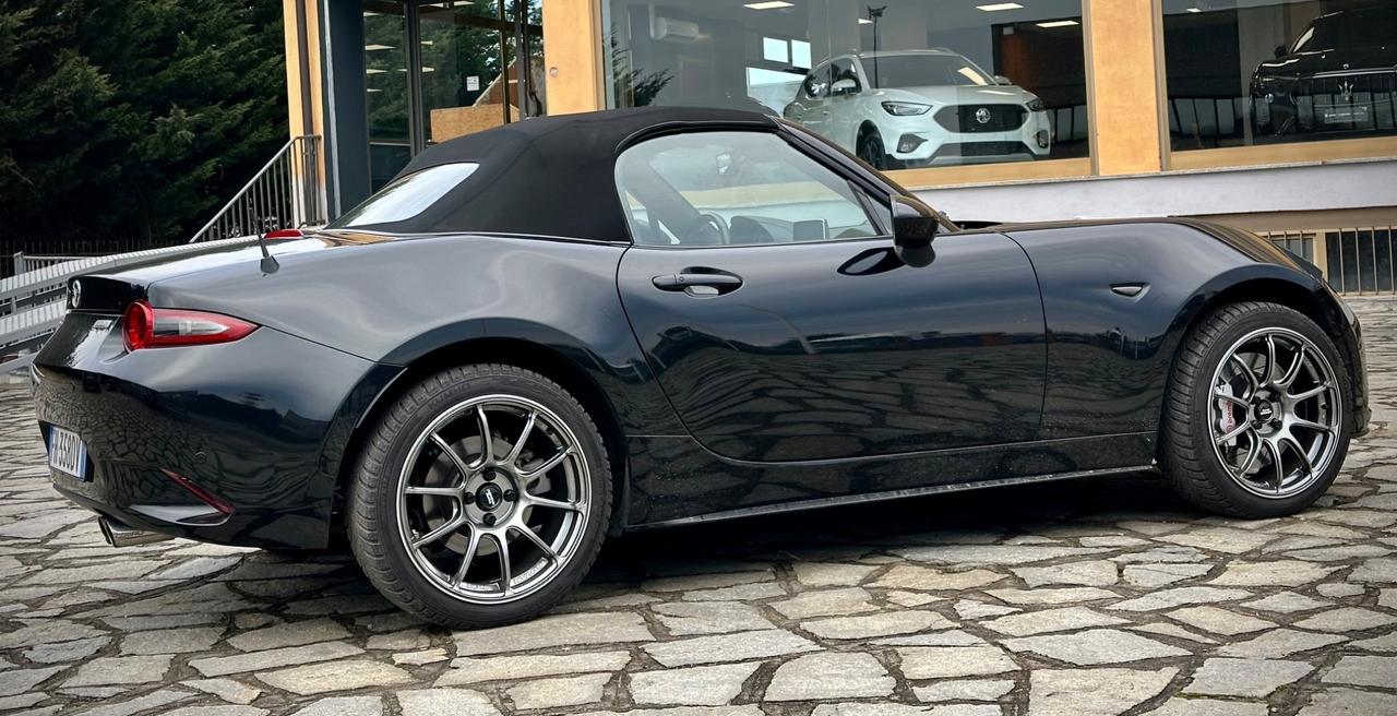 Mazda MX-5 2.0L Skyactiv-G RF Sport