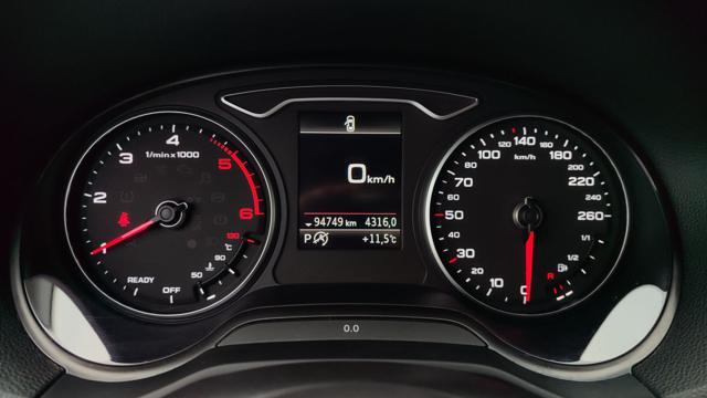 AUDI Q2 30 TDI S tronic SPORT- ADATTA ANCHE A DISABILE