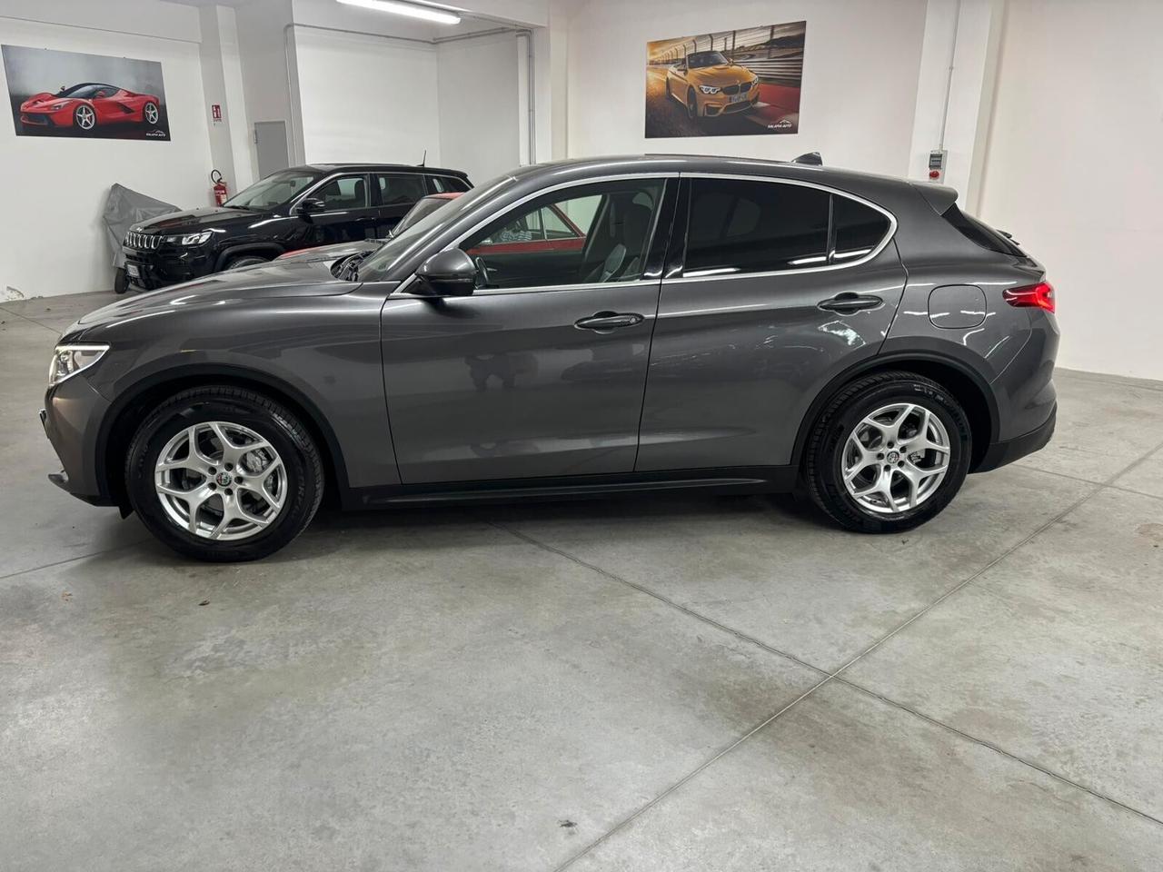 Alfa Romeo Stelvio 2.2 Turbodiesel 160 CV AT8 RWD Business