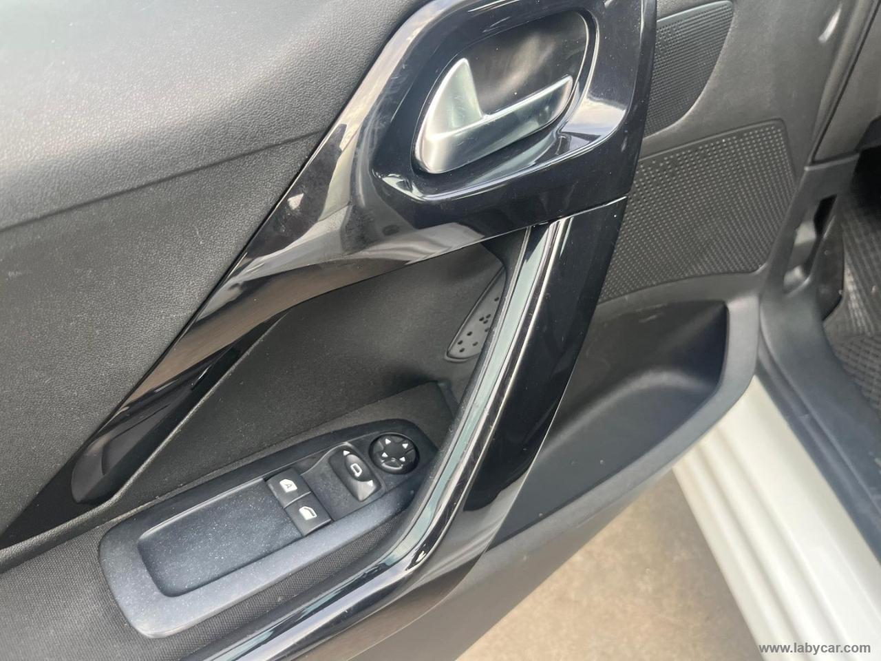 PEUGEOT 208 1.4 HDi 68 CV 5p. Active PER NEOPATENTATI