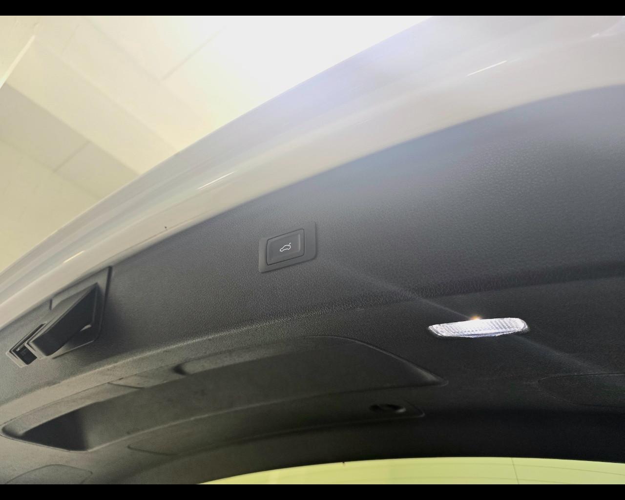 AUDI Q5 2.0 TDI SPORT