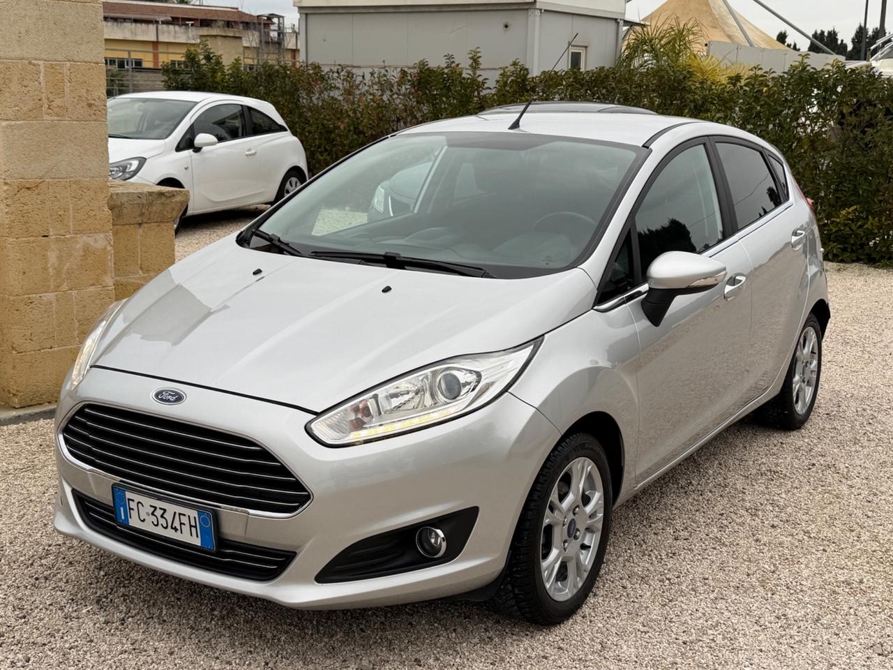 Ford Fiesta 1.5 TDCi 75CV 5 porte Titanium