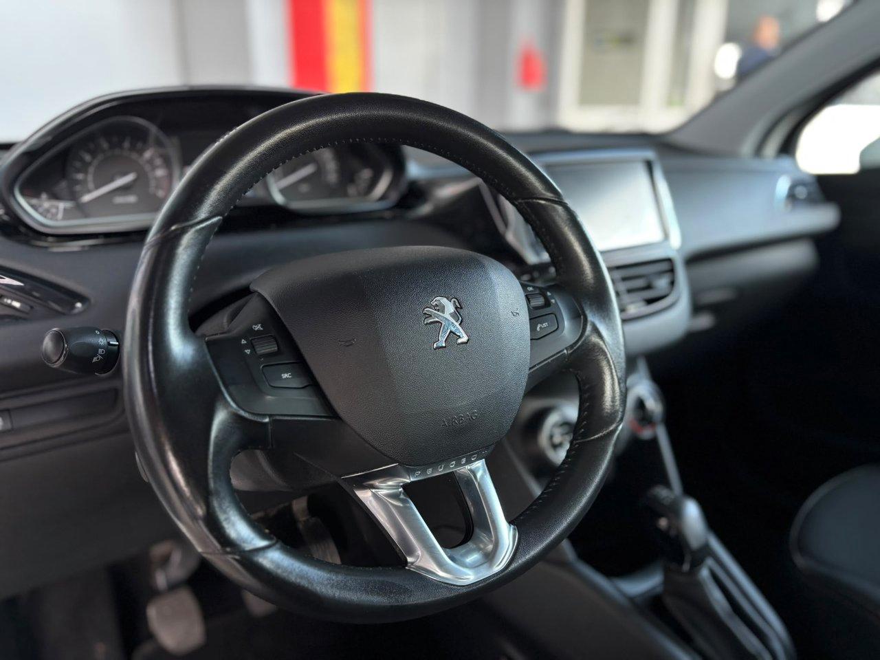 Peugeot 208 5 Porte 208 5p 1.2 puretech Allure gpl 82cv