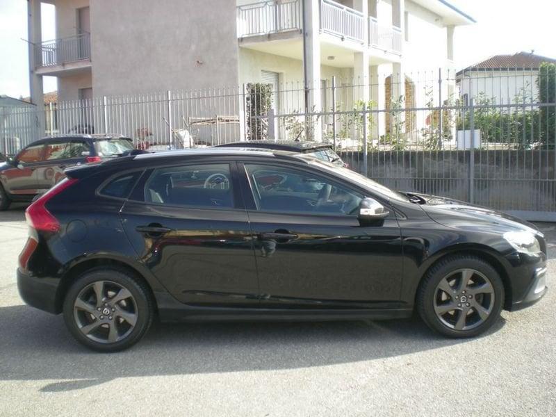 Volvo V40 Cross Country 1.6 d2 Business my15