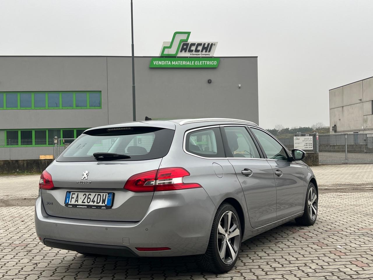 Peugeot 308 PureTech Turbo 130 S&S SW Allure