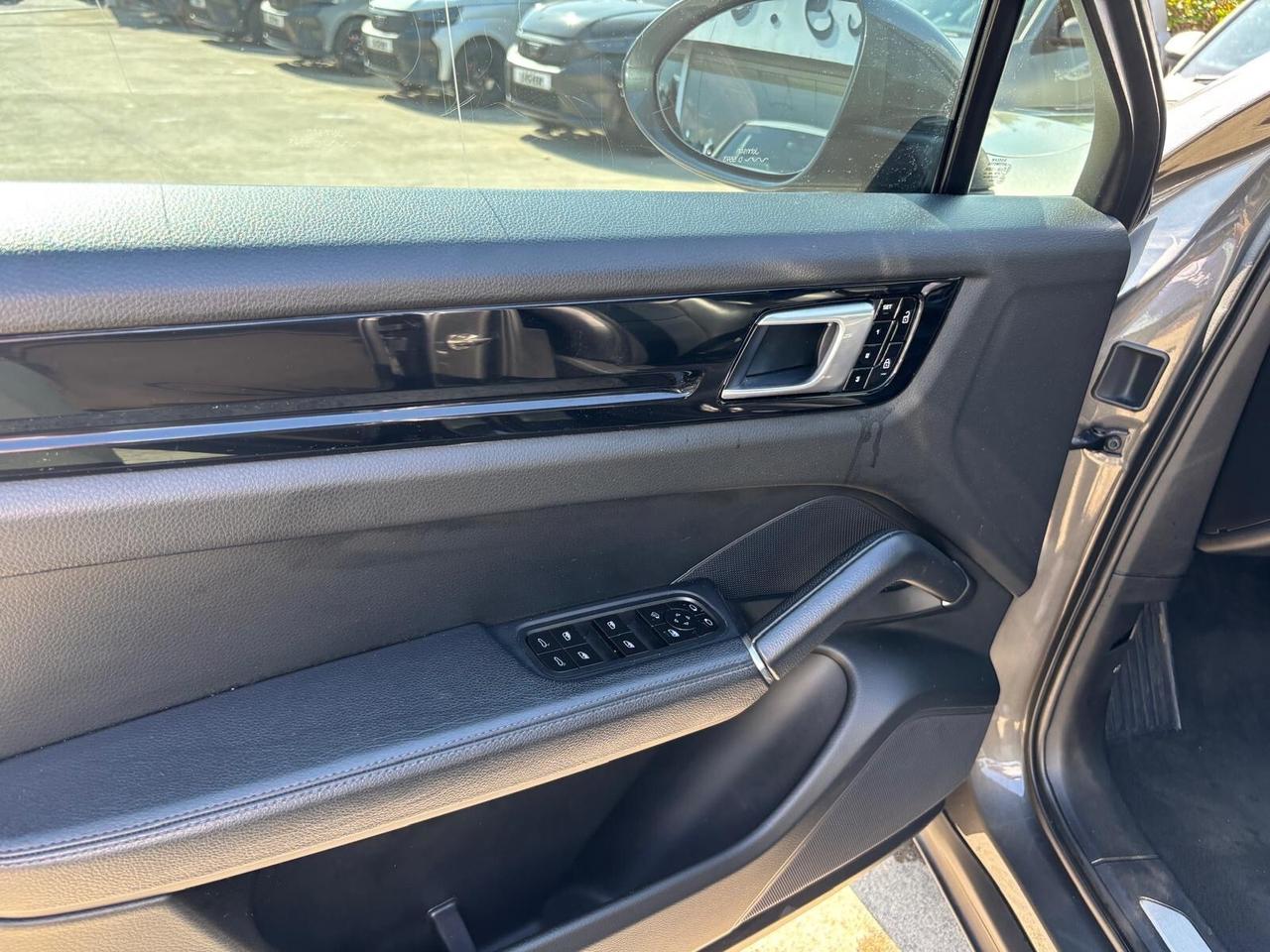 porsche cayenne coupè NOLEGGIO NO SCORING