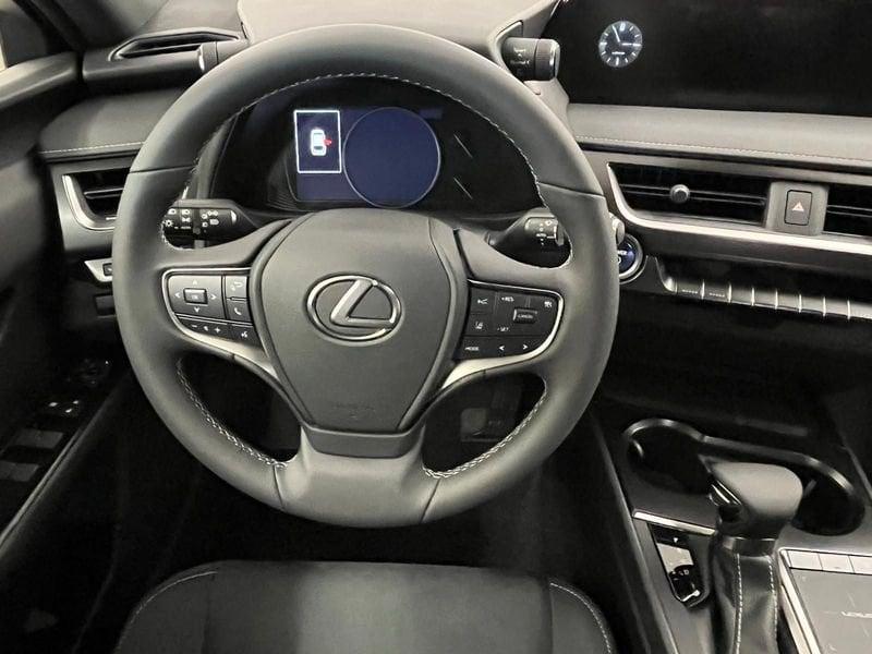 Lexus UX UX Hybrid Executive