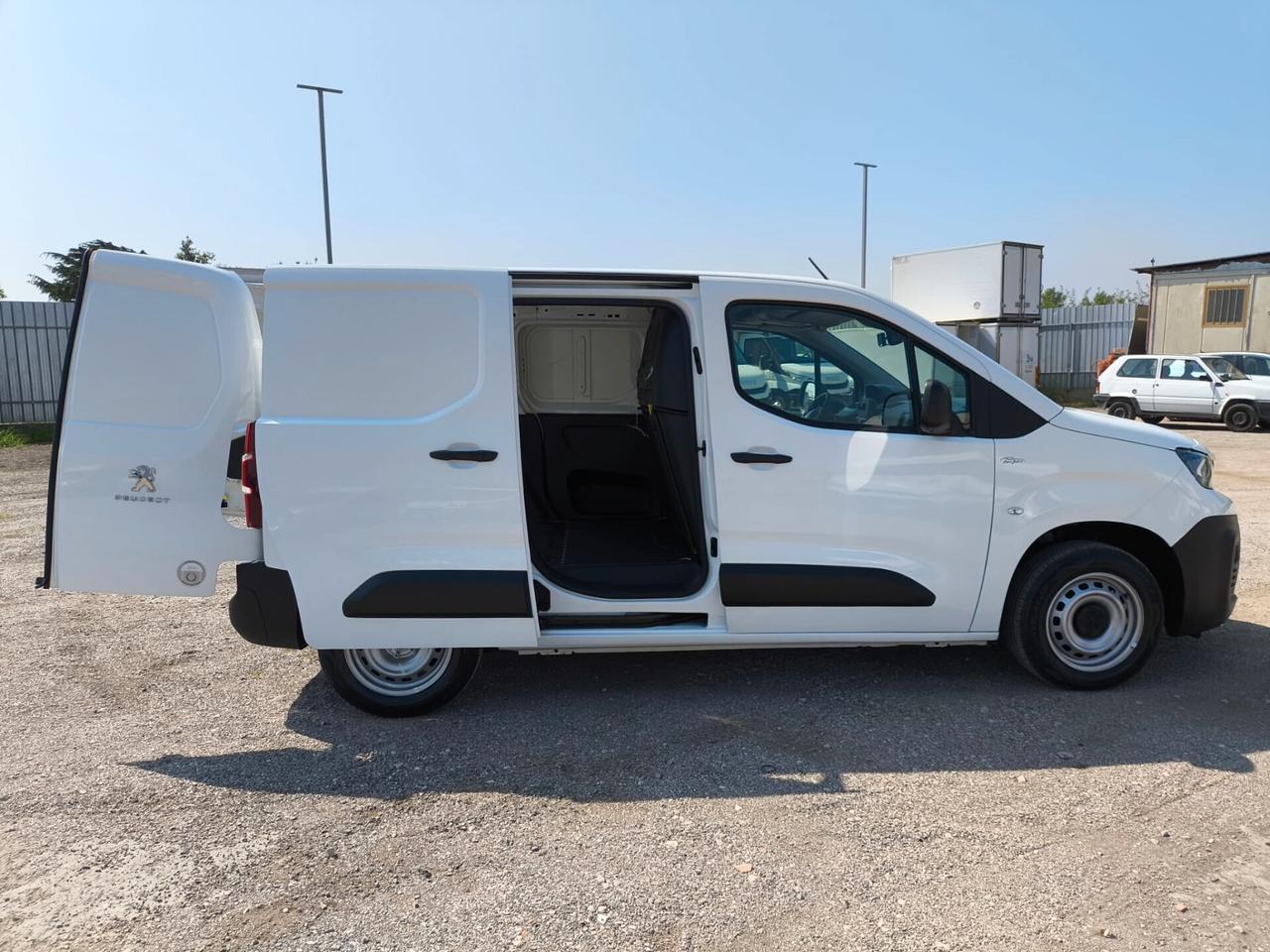 PEUGEOT PARTNER FURGONATO L1 100 CV. PREMIUM RIF:825