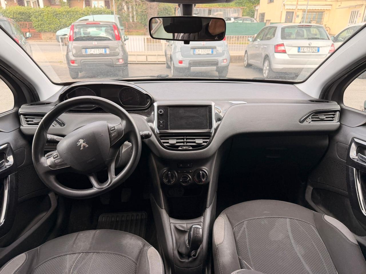 Peugeot 208 1.4 HDi 68 CV 5 porte Allure